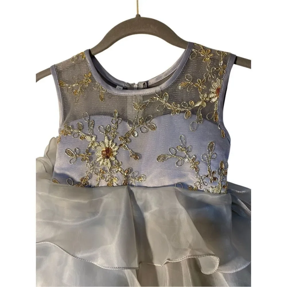 NWOT girls unbranded little princess, gray short sleeve dress with train size 4